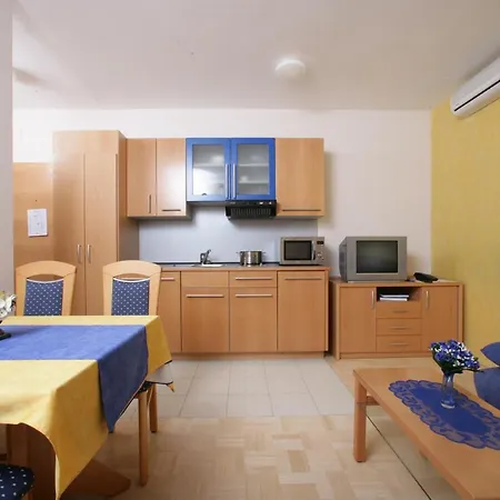 Adriatica Biograd Na Moru