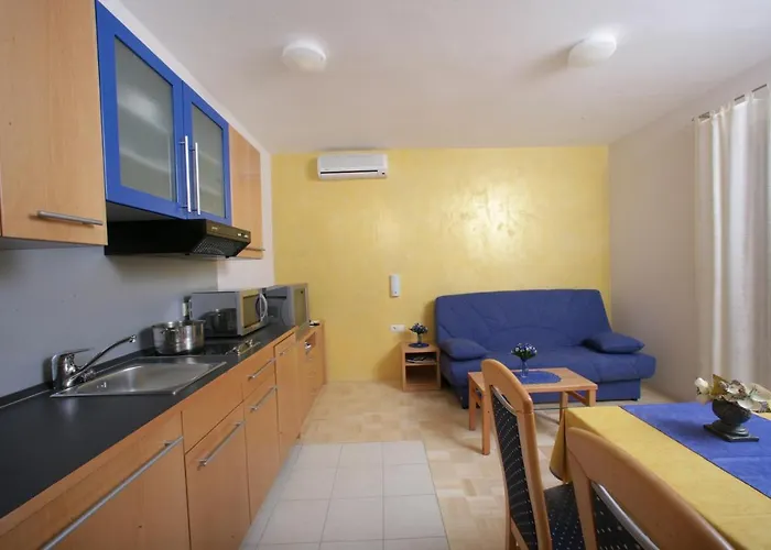 Adriatica Biograd Na Moru